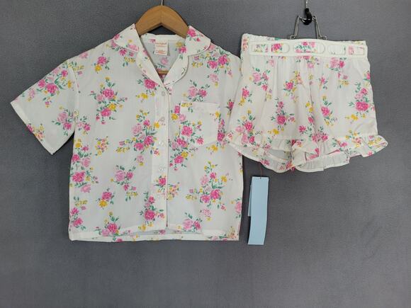 Cat & Jack Other - Cat & Jack Girls Floral Pajama Set Short Sleeve Button Top & Shorts Medium